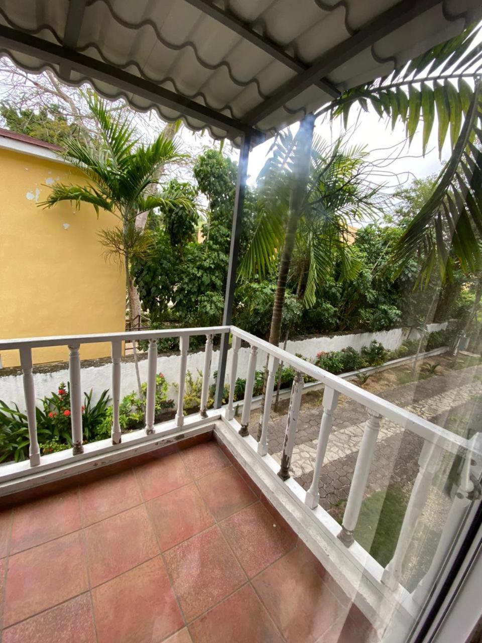 D' Franchesis Hostal Juan Dolio Ngoại thất bức ảnh