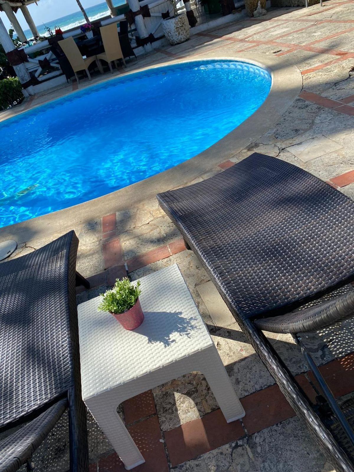 D' Franchesis Hostal Juan Dolio Ngoại thất bức ảnh