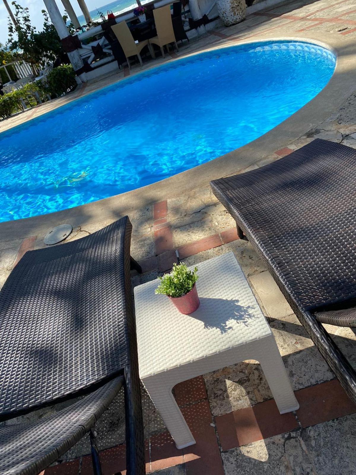 D' Franchesis Hostal Juan Dolio Ngoại thất bức ảnh