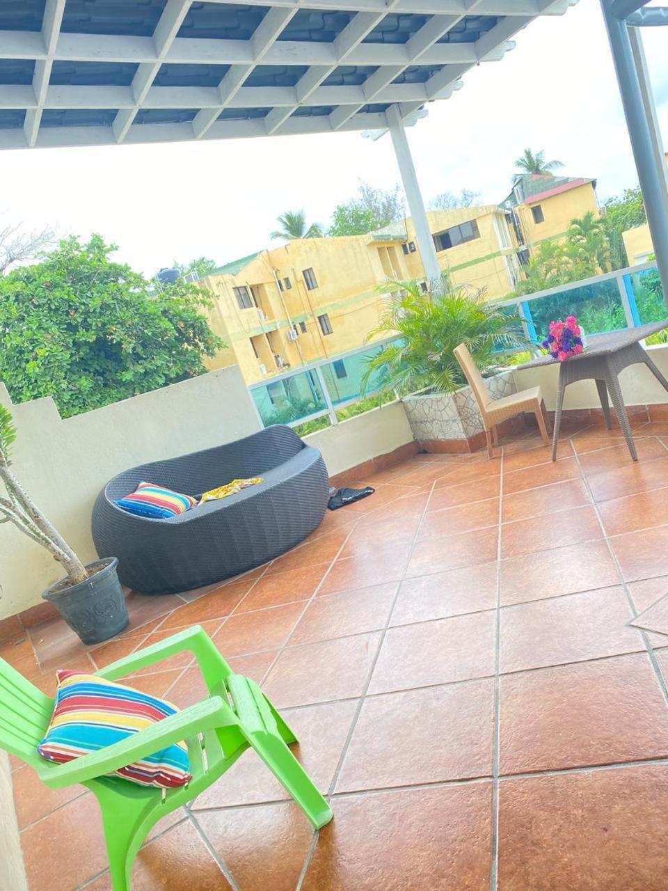D' Franchesis Hostal Juan Dolio Ngoại thất bức ảnh